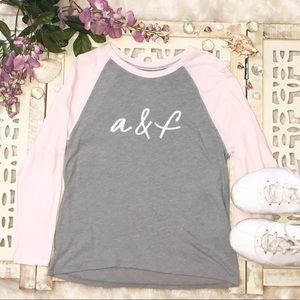 Abercrombie & Fitch grey & pink 3/4 sleeve top L